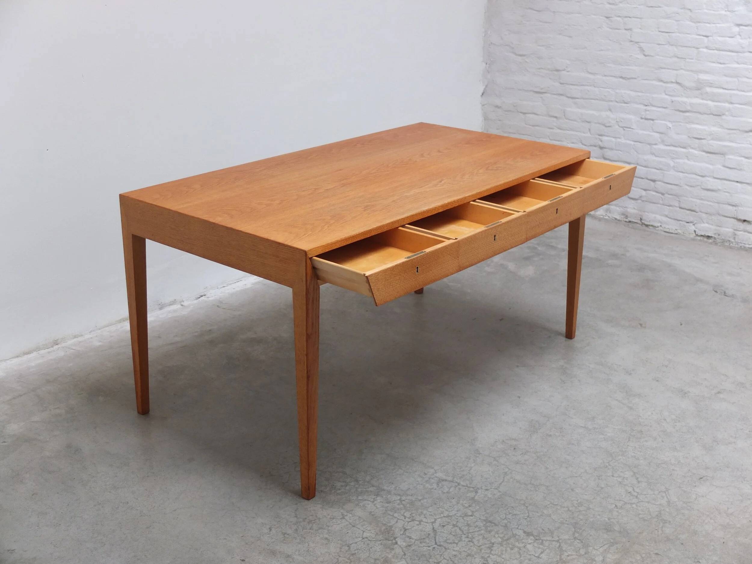 Freestanding 'Model 36' desk in oak by Severin Hansen for Haslev, 1958