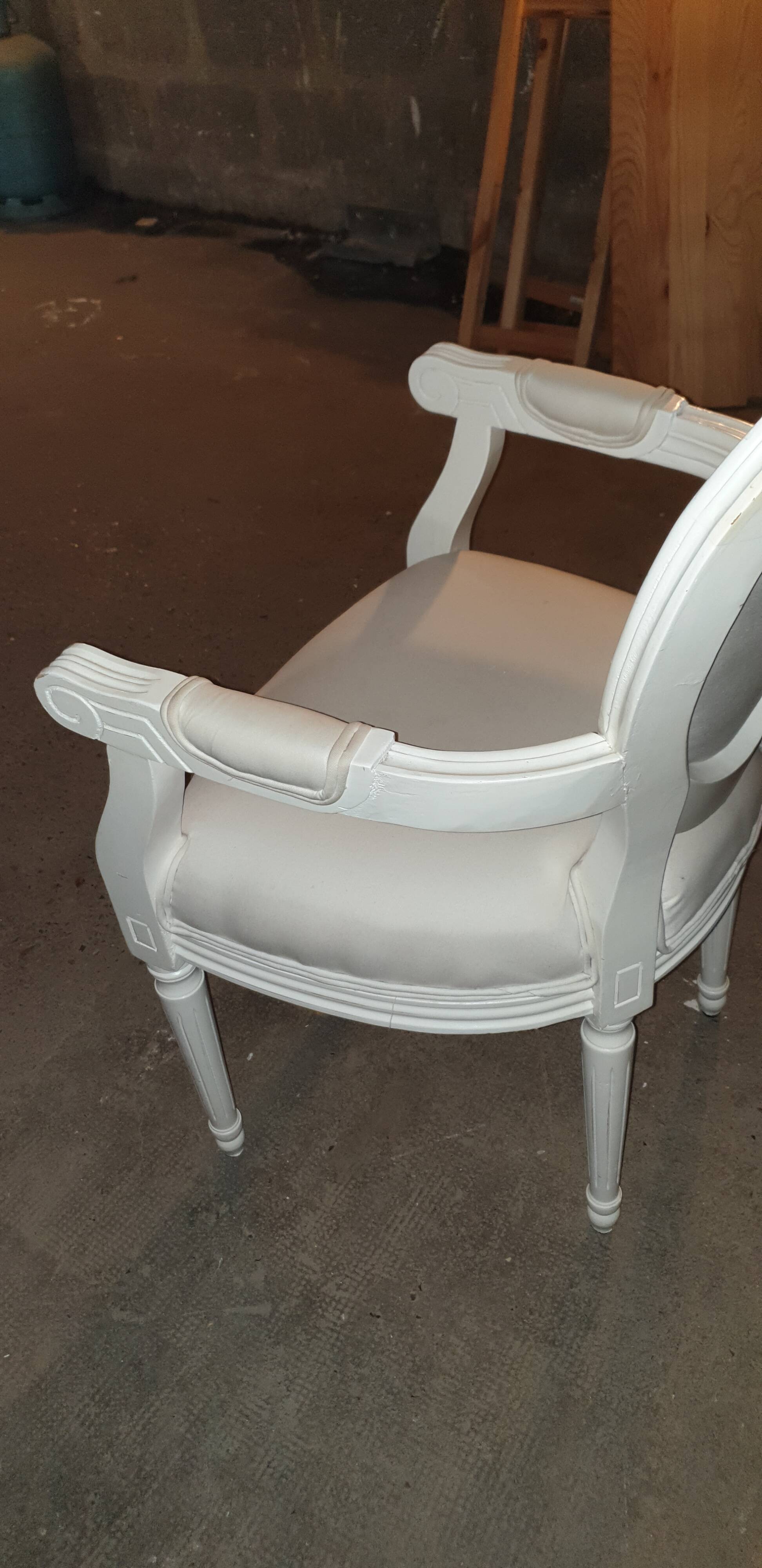 Louis xvi medallion armchair