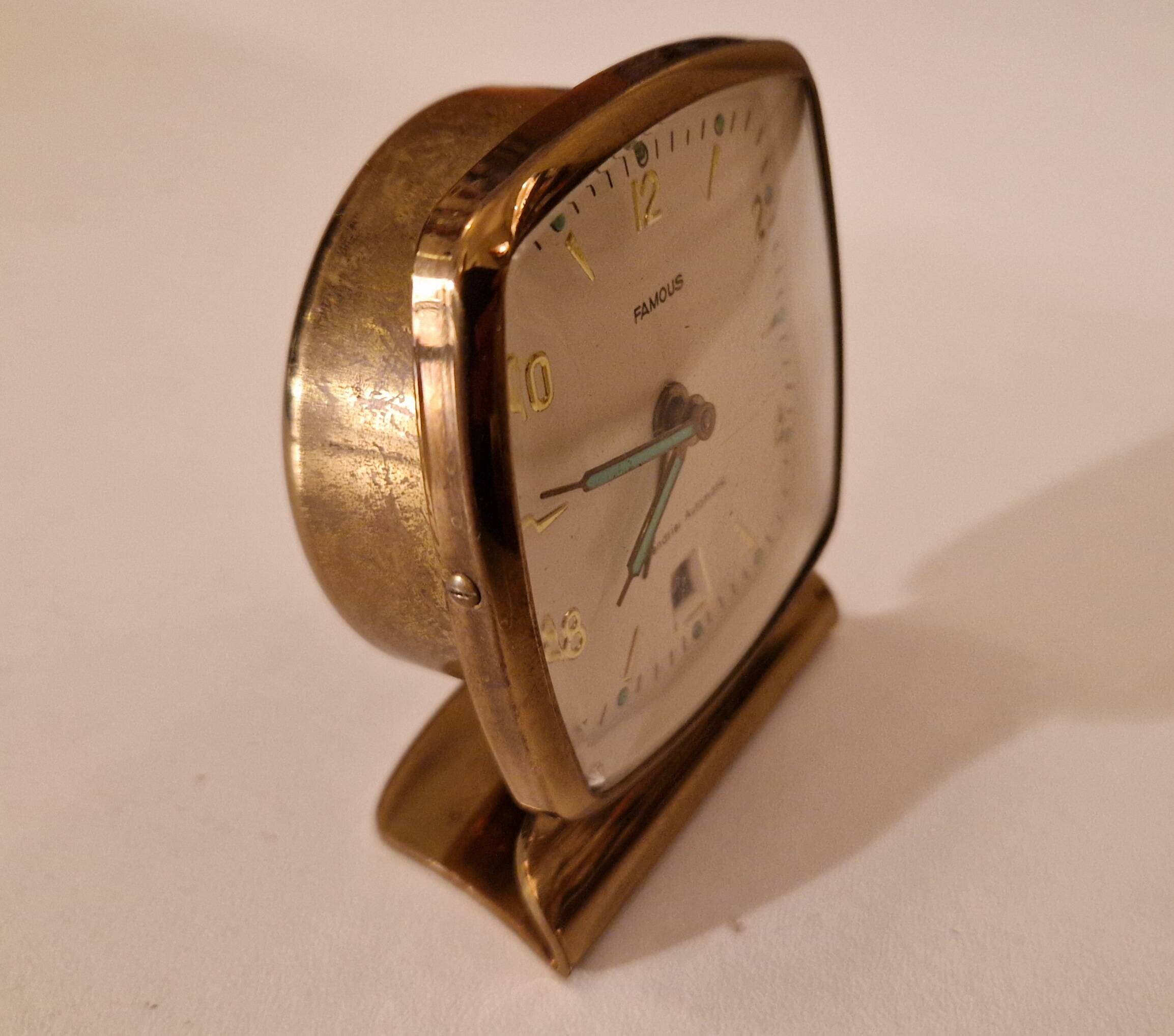"Famous" alarm clock, automatic calendar model, vintage circa 1950, perfect condition