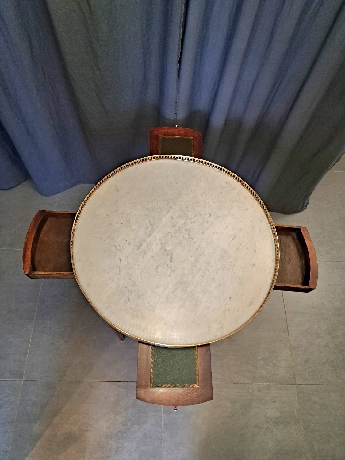 Mahogany and marble bouillotte table