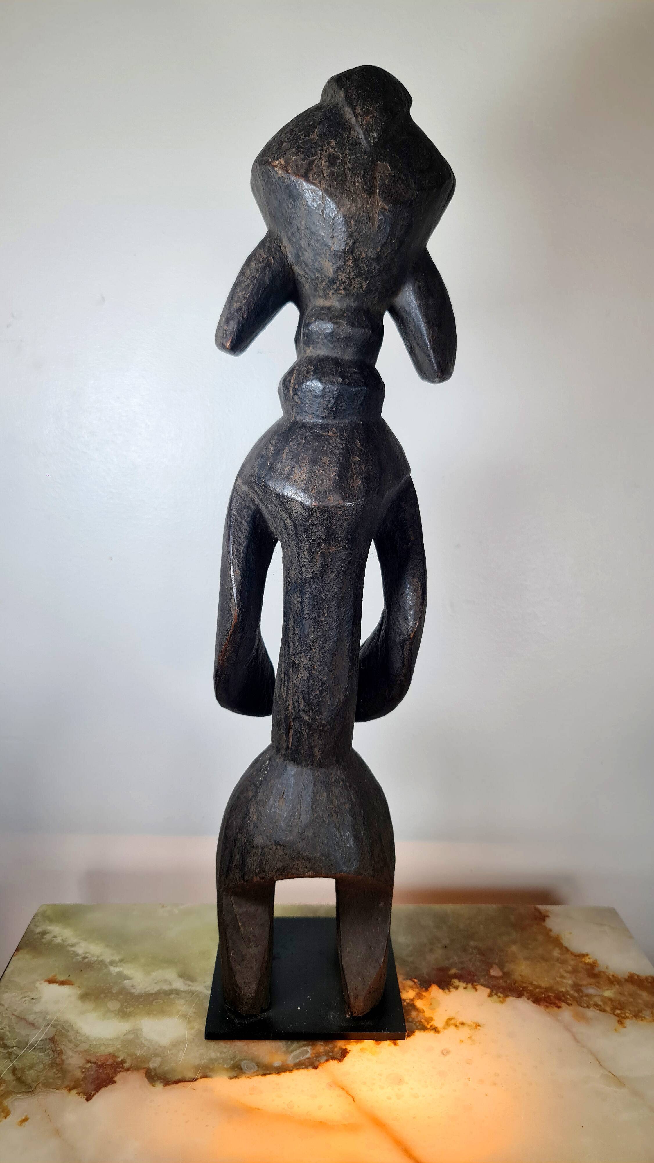 MUMUYE Statue, Nigeria