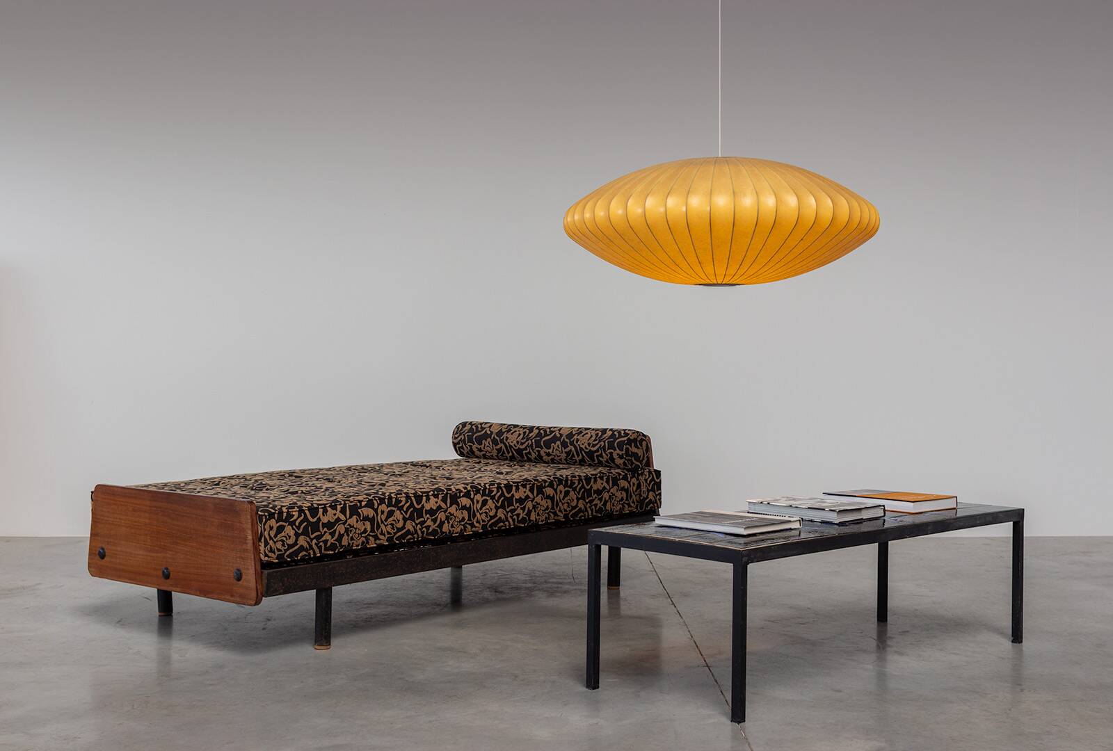 George Nelson pour Howard Miller en 1952 OVNI ou Soucoupe H-727