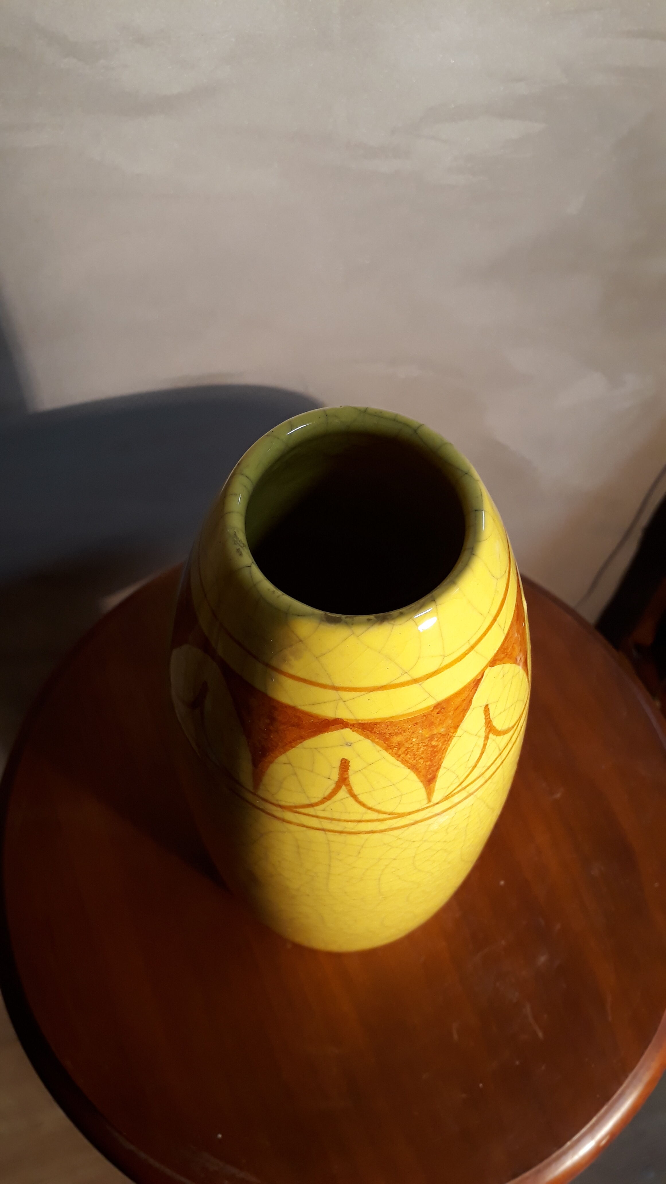 Vase jaune 1920  art deco