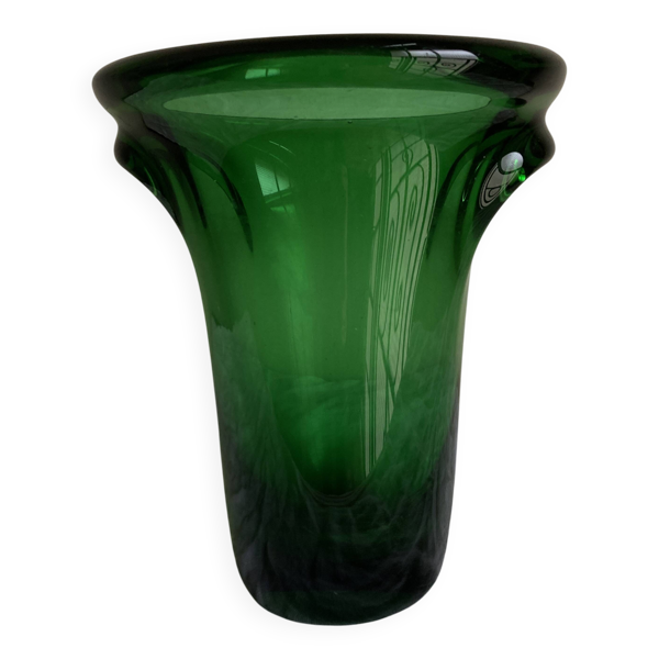 Vase 1950 médicis massif art déco à oreilles en verre soufflé vert — Beyit