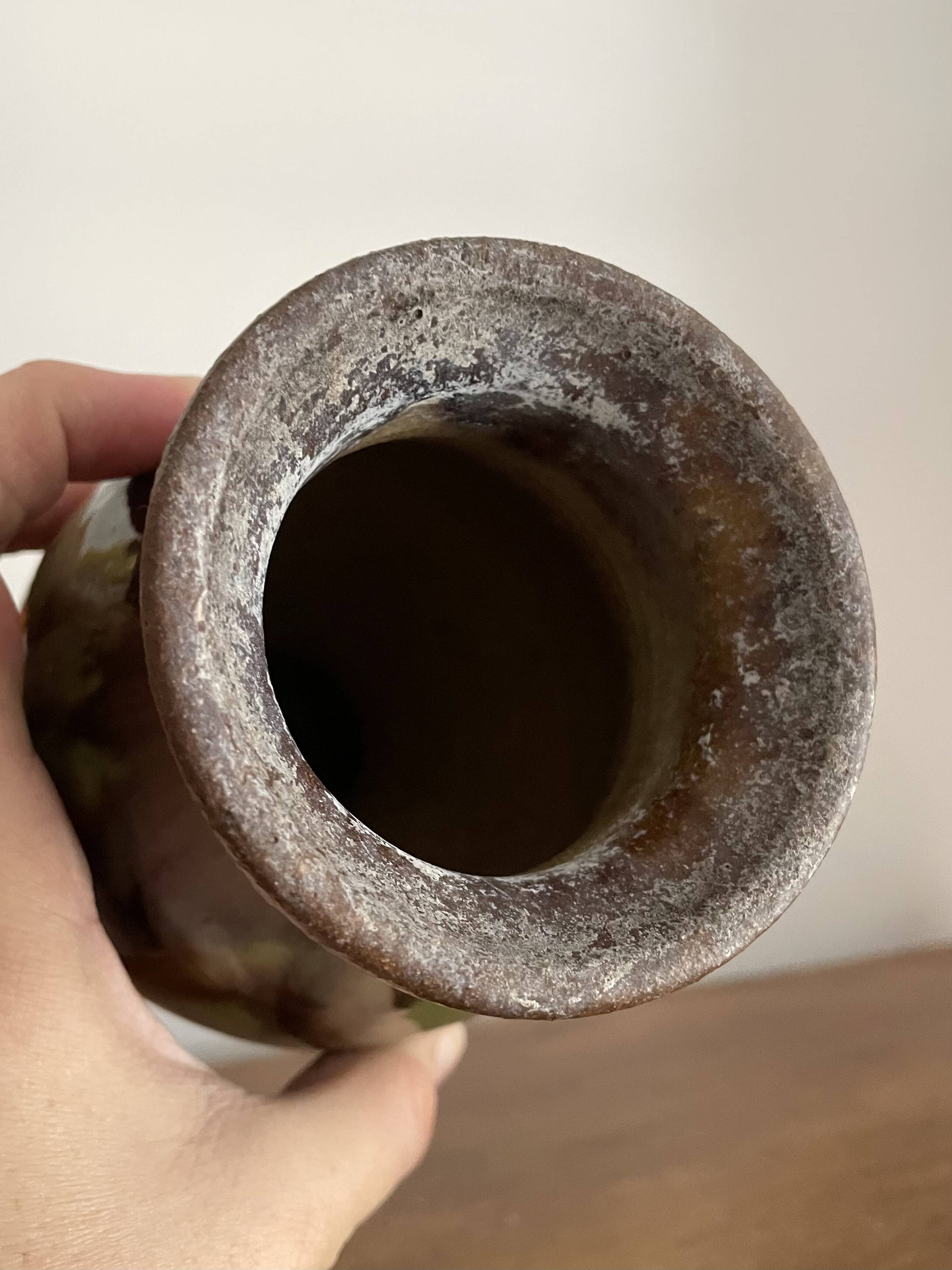 Lot d’une cruche et 2 petits vases