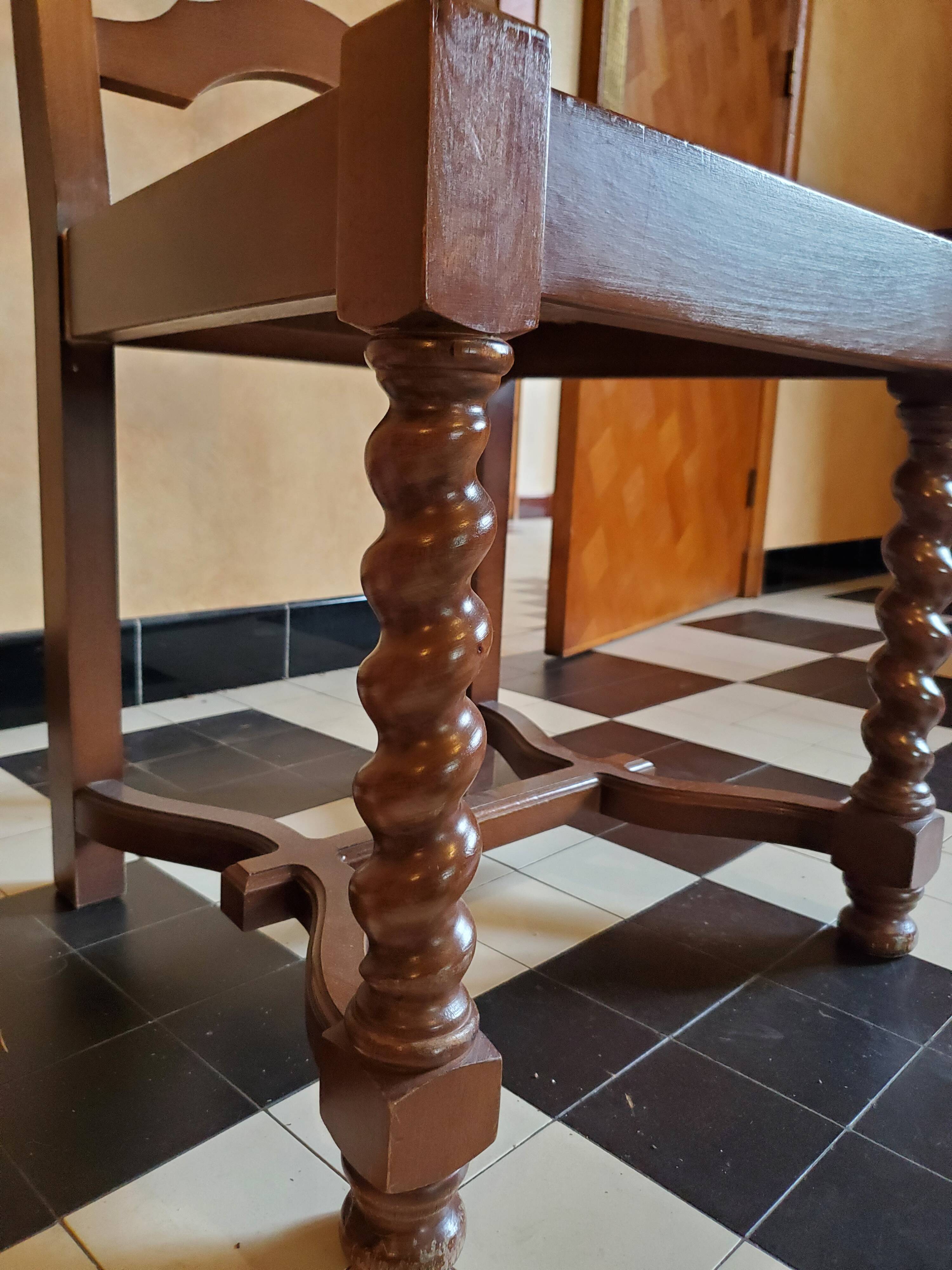 Set of 4 dining chairs Louis XIII style