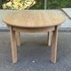 Table ronde extensible scandinave en bois clair décapé rallonge intégrée 19