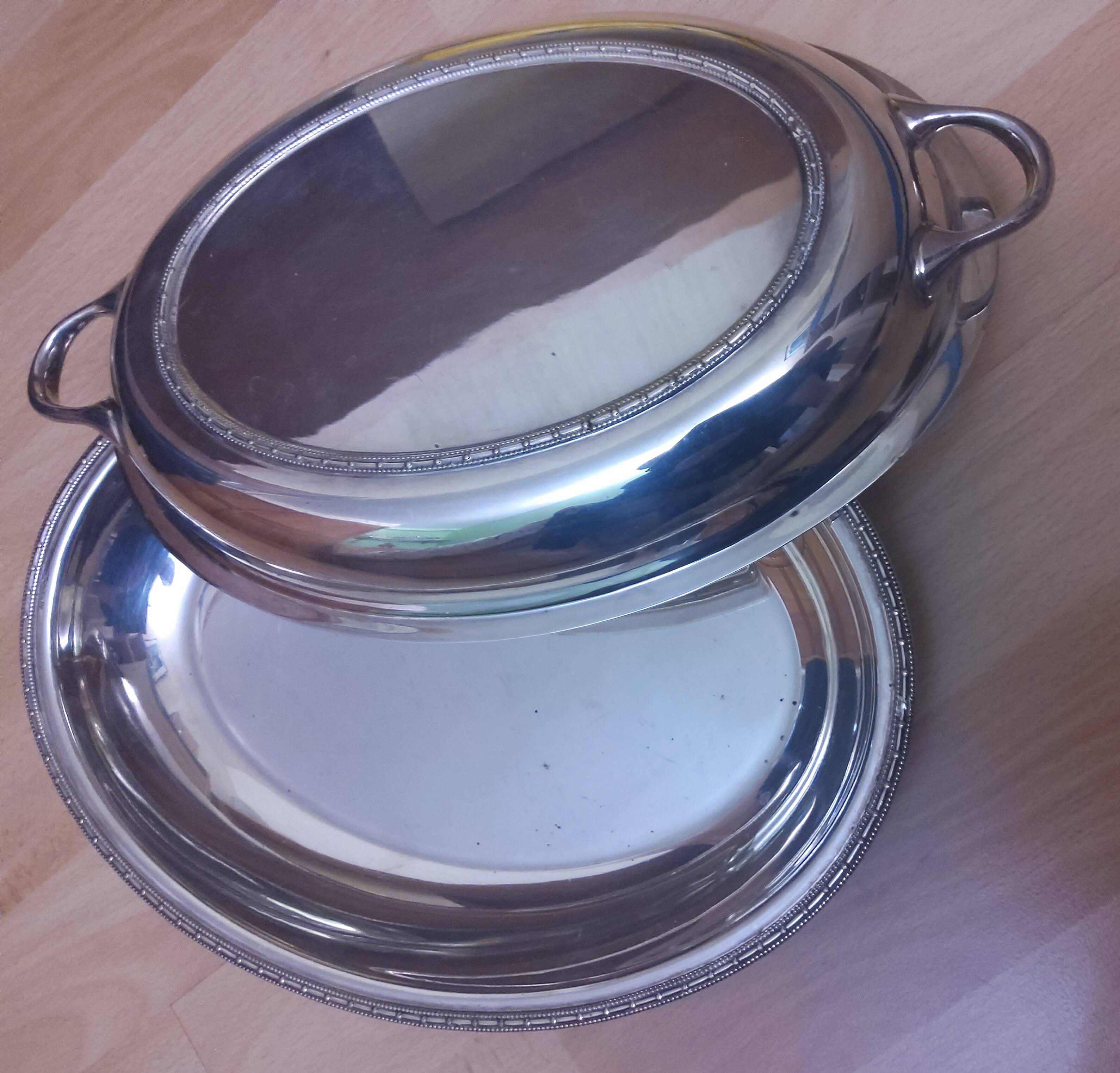 James Dixon & Sons Sheffield silver-plated serving dish, 1958