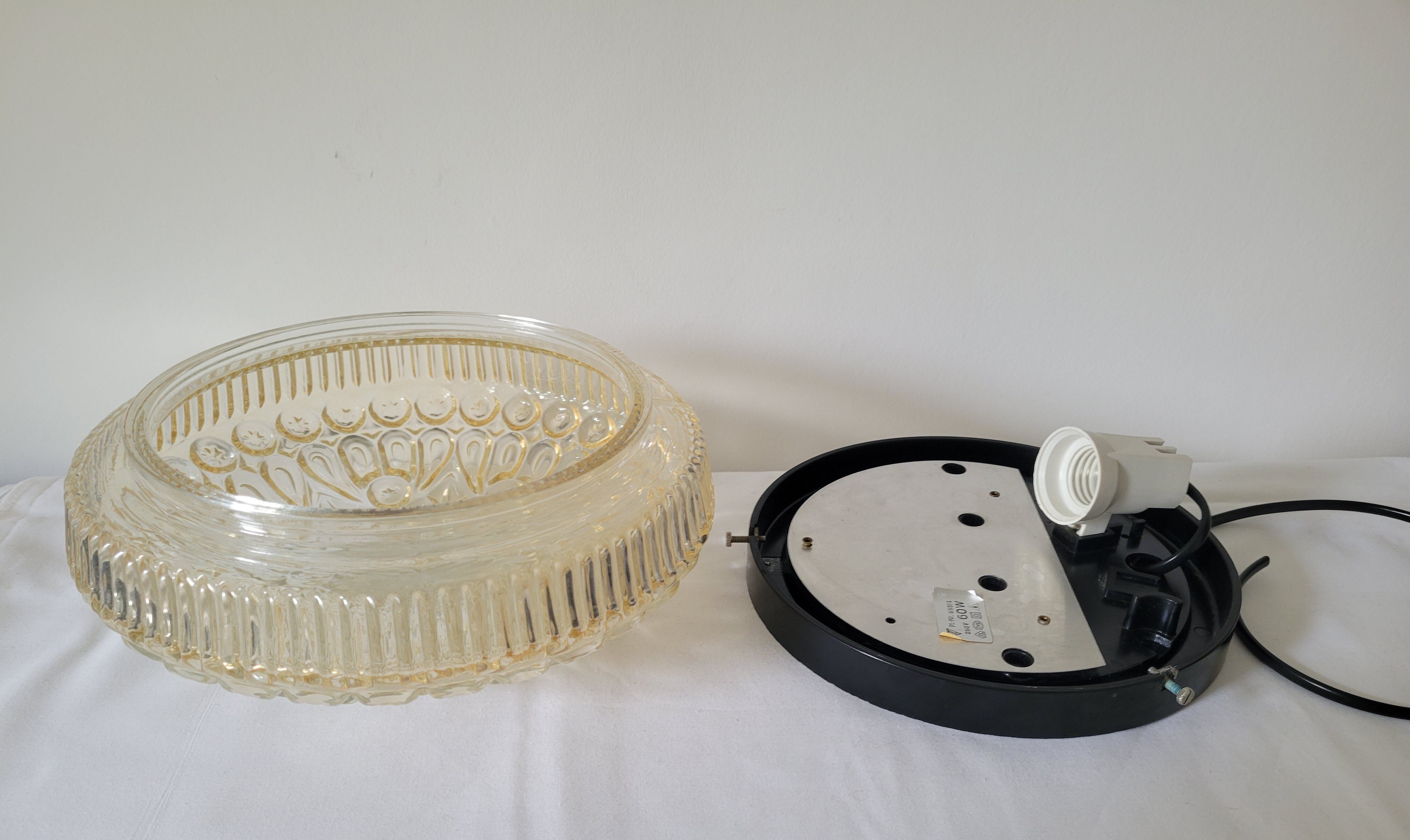 Molded glass ceiling lamp