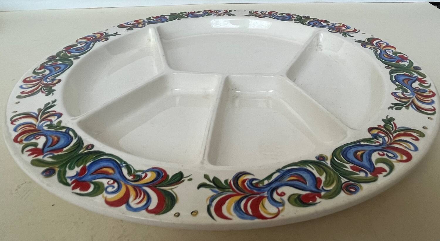 2 compartment dishes Villeroy and Boch