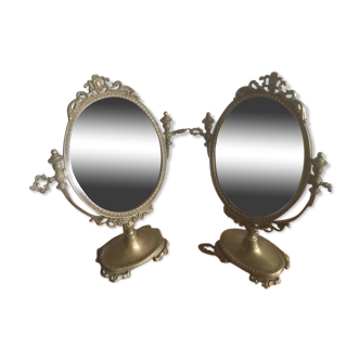 Lot of two bronze psyche mirrors