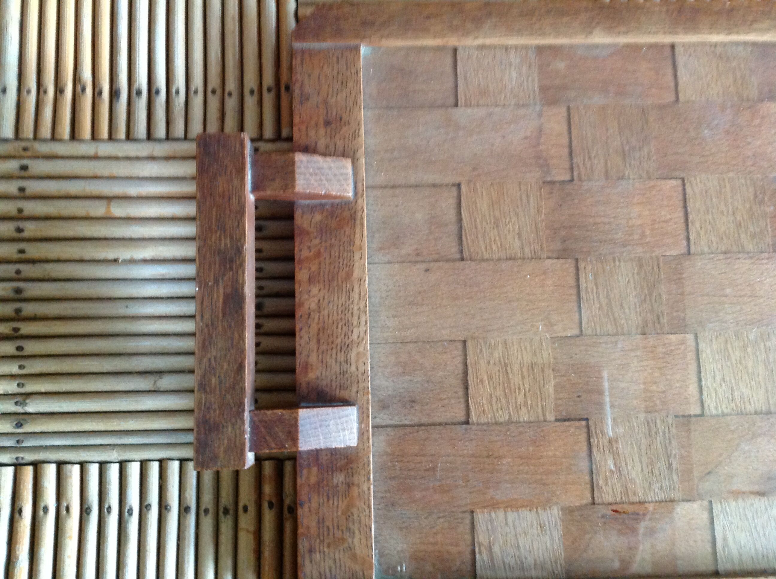 Plateau en bois tressé