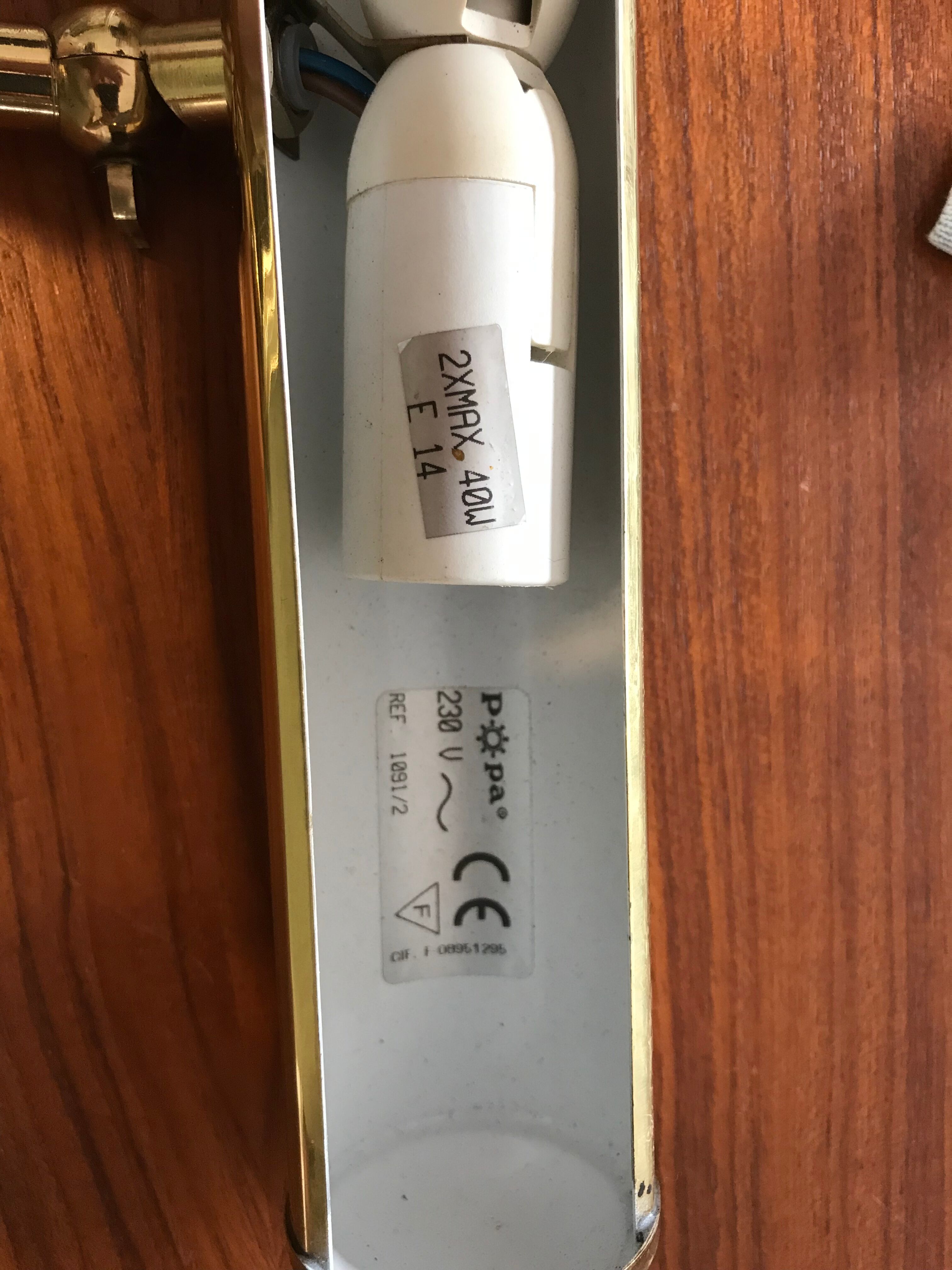 Brass wall lamp for board