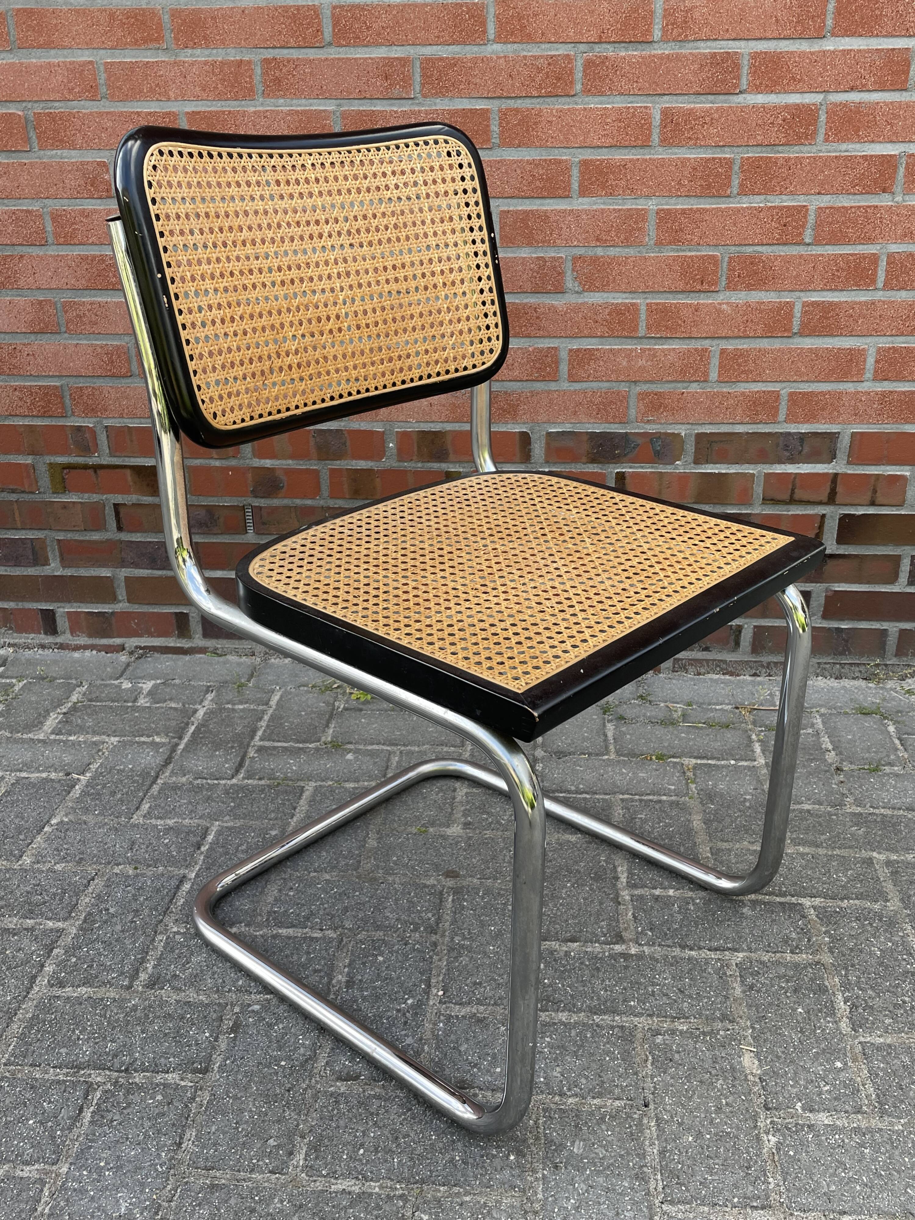 Set of 4 vintage chairs  Cesca B32 in black and chrome