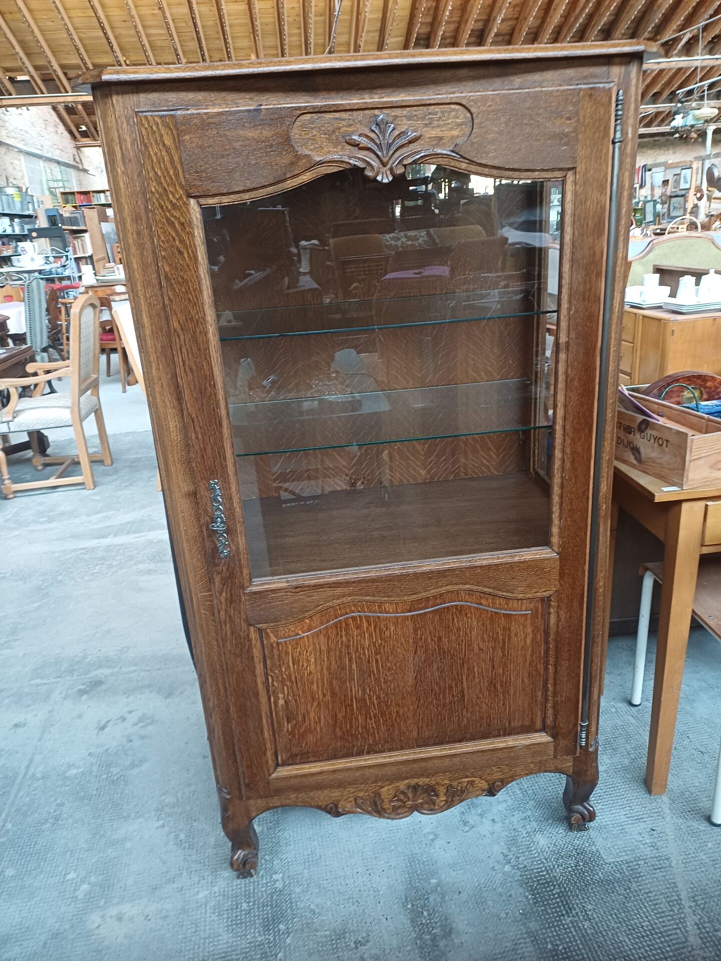 Glass cabinet