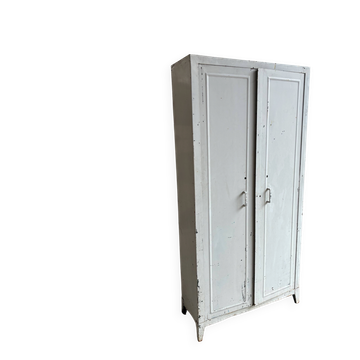 Armoire industrielle d’atelier en métal riveté - vintage 1960
