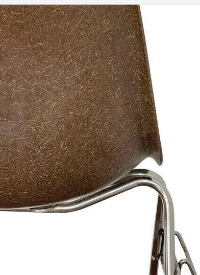 DSS Eames, Charles et Ray, Herman Miller Vitra fiberglass chair, 1970
