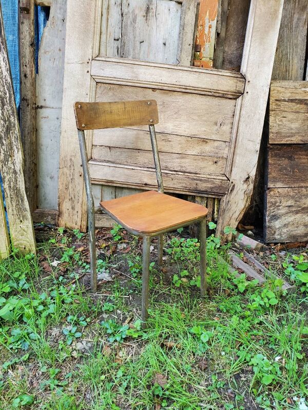 Chaise d'atelier vintage 50