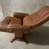 Unico leather armchair and ottoman