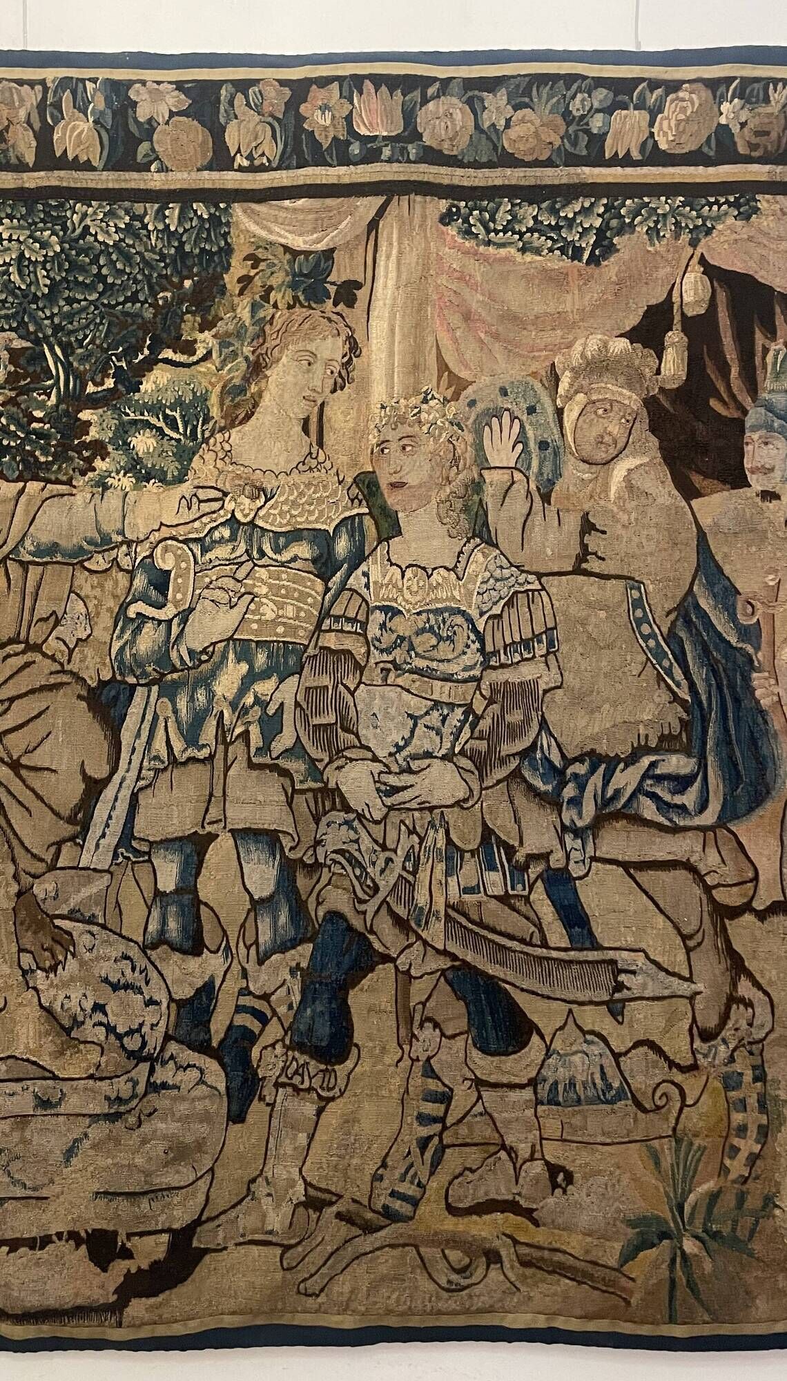 Flemish tapestry - 17th century depicting the meeting of David and the king.