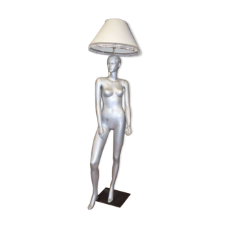 Lampadaire mannequin