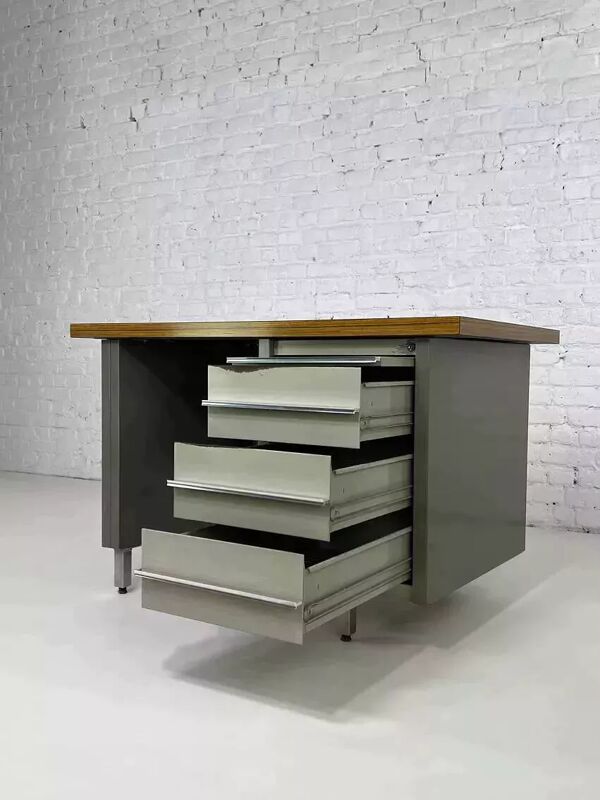 Bureau industriel des années 50 en métal et Bois Remington Rand Fran