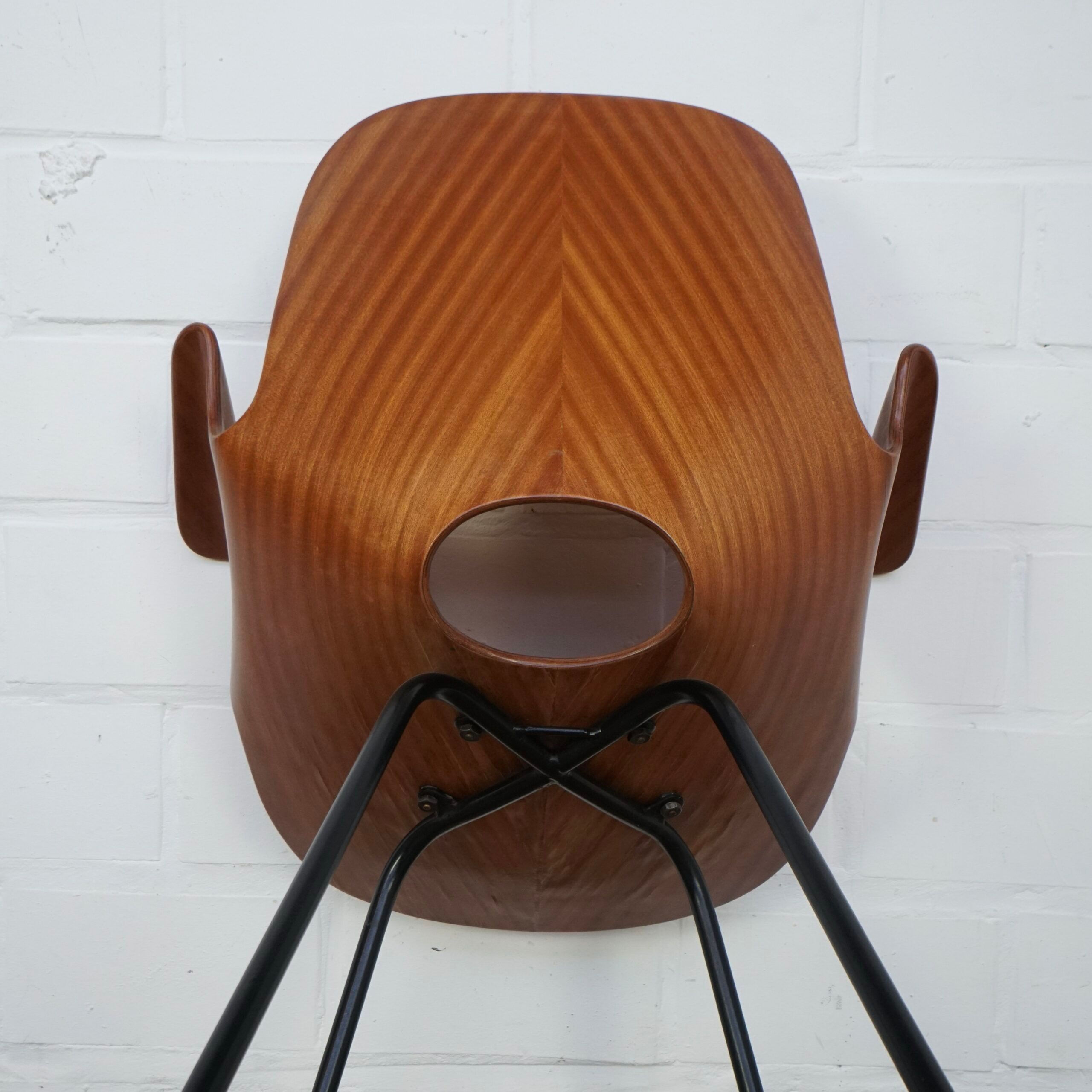 Set of 6 Italian Vittorio Nobili Medea chairs with armrests for Fratelli Tagliabue