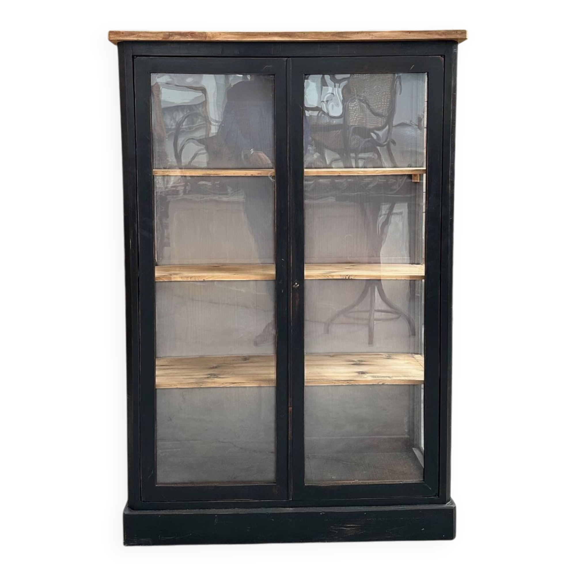 19th century exhibition showcase