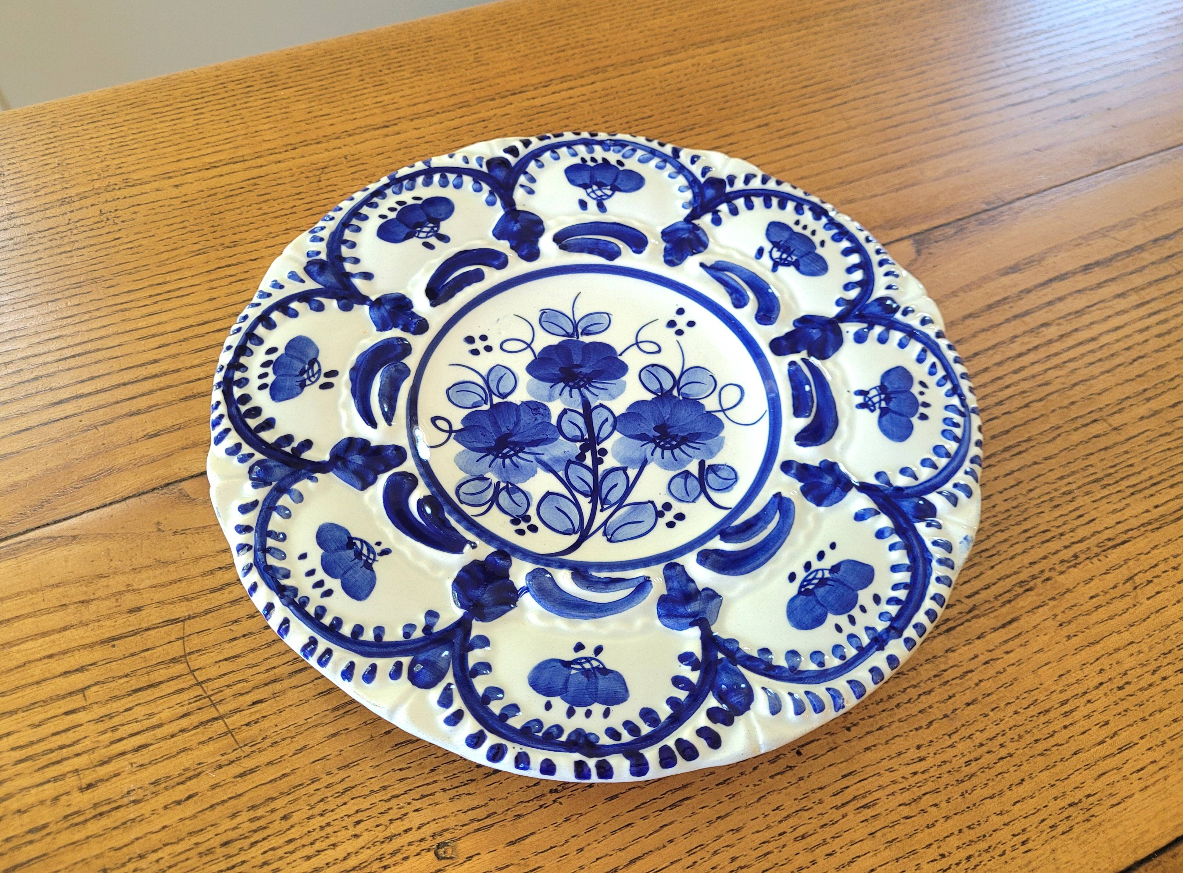 Ceramic wall plate signed HNOS Martinez Spain
