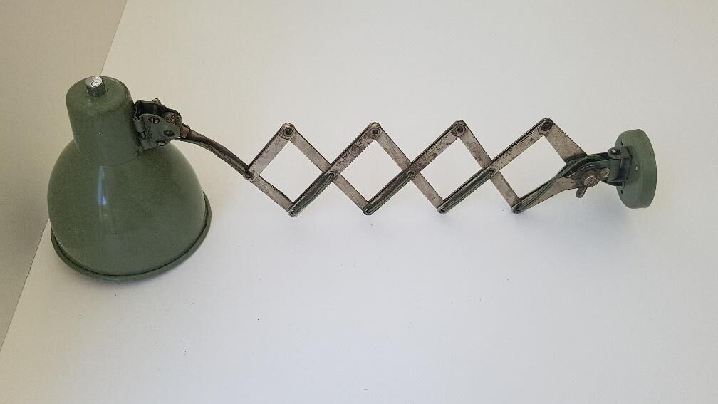 Workshop accordion applicator