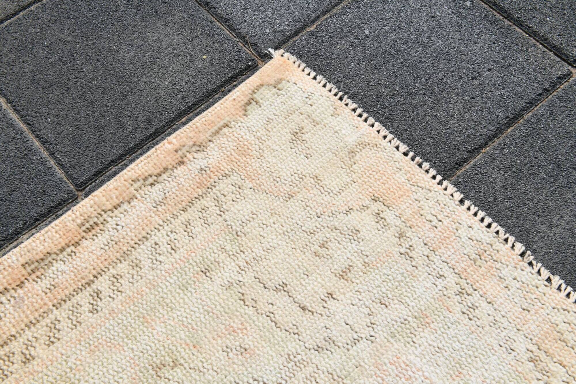 Pale Blush Vintage Area Rug, 182x304 Cm Faded Wool Carpet, 182x304 Cm