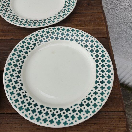 Lot of hollow plates