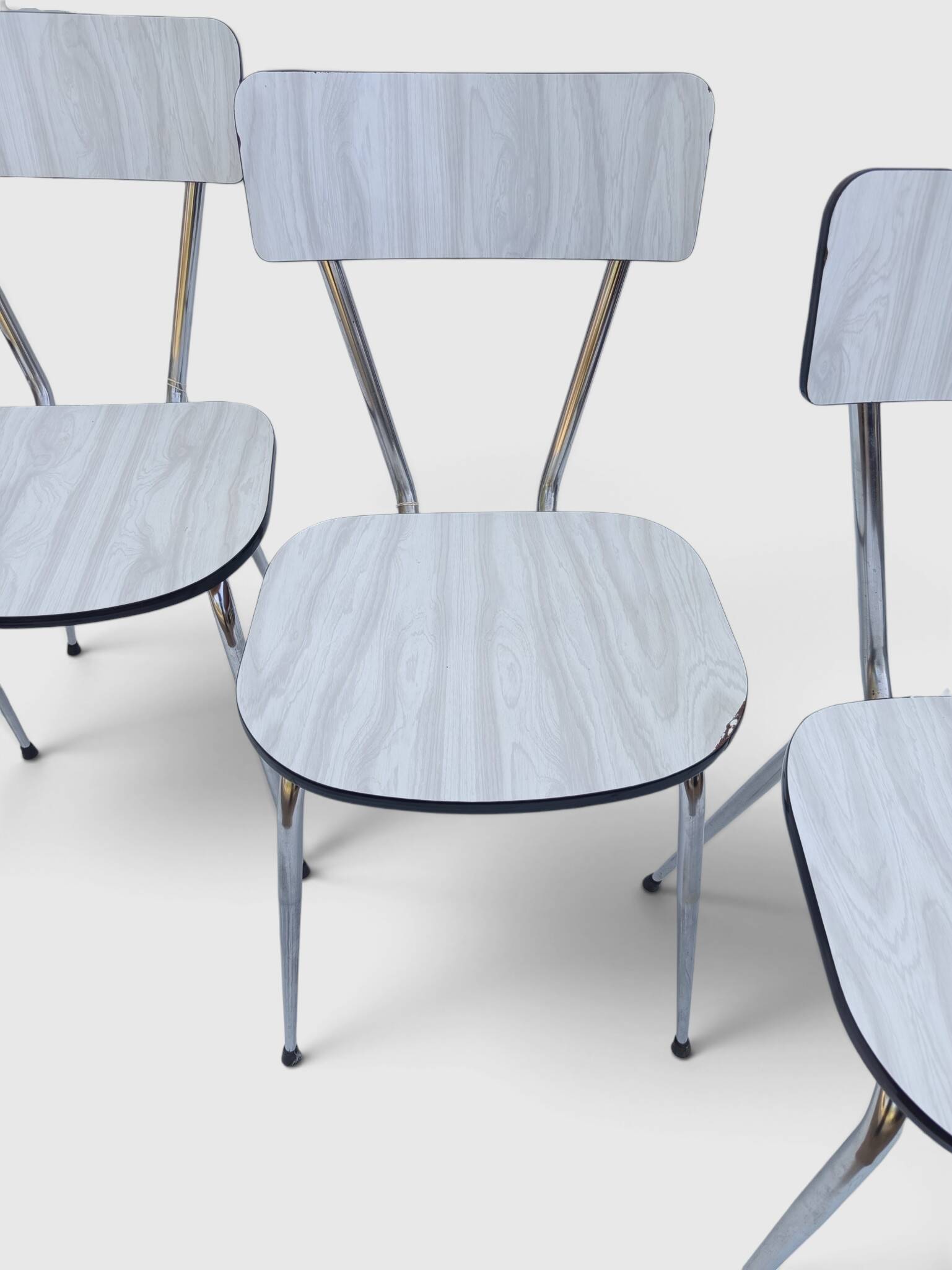 Set of 4 vintage Formica chairs – 1960s