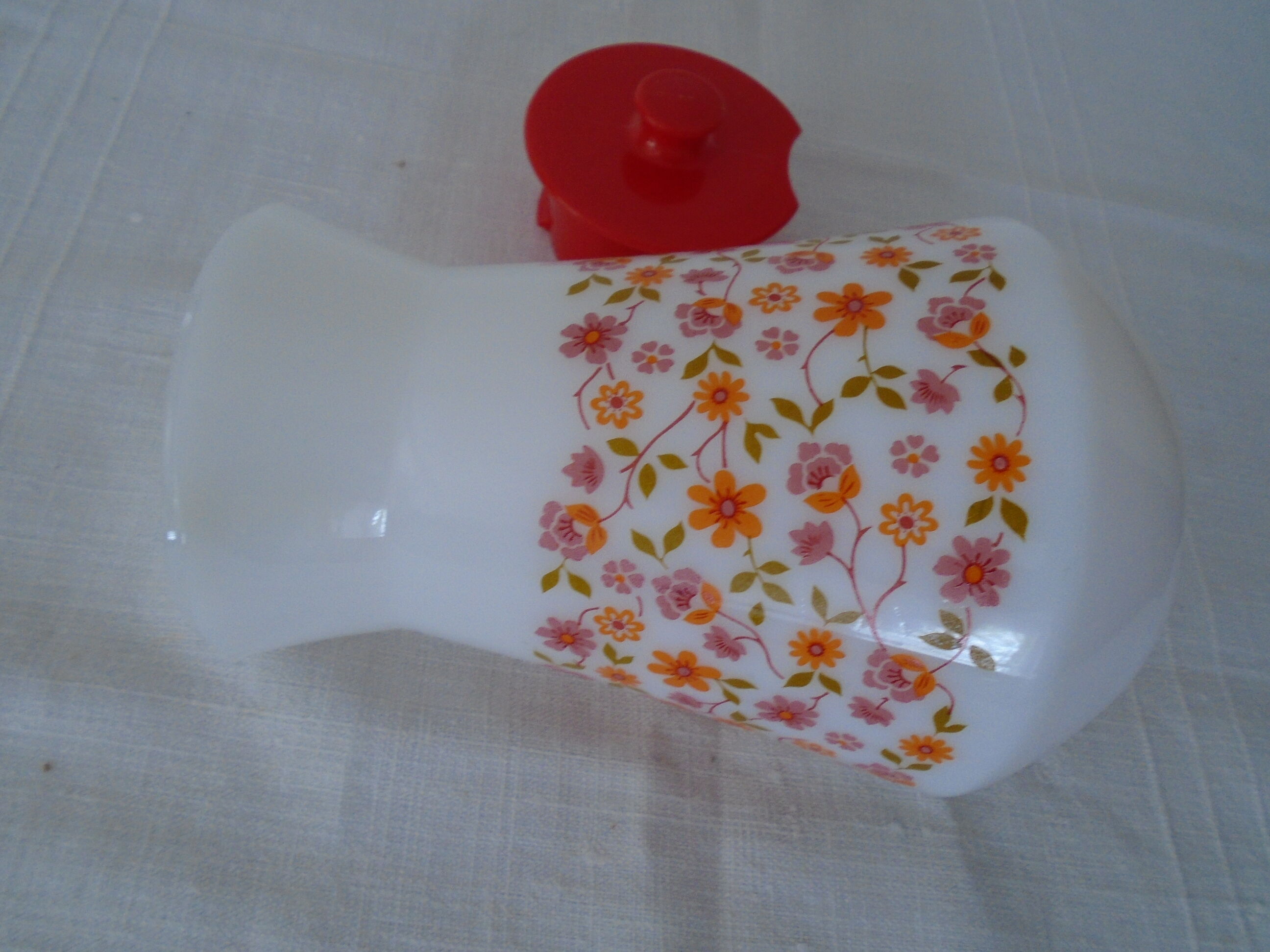Pichet Scania verseuse carafe petities fleurs orange arcopal vintage