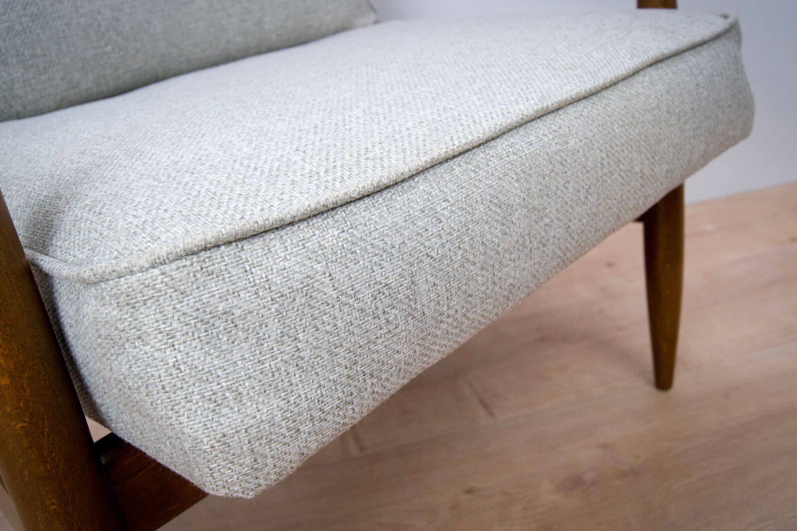 Gfm-87 armchair by juliusz kedziorek for gościcińskie furniture, 1960