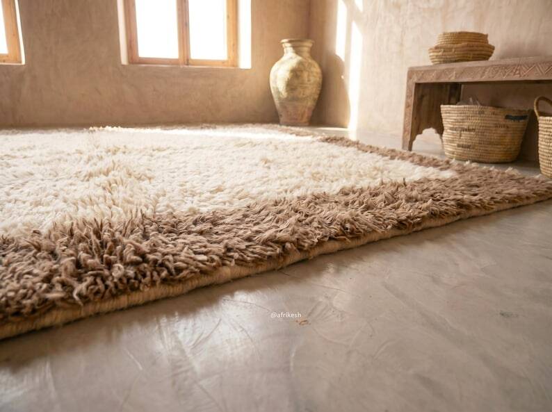 Handmade traditional Berber rug size 150/250 cm