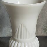 Vase balustre milk glass ancien début XXème