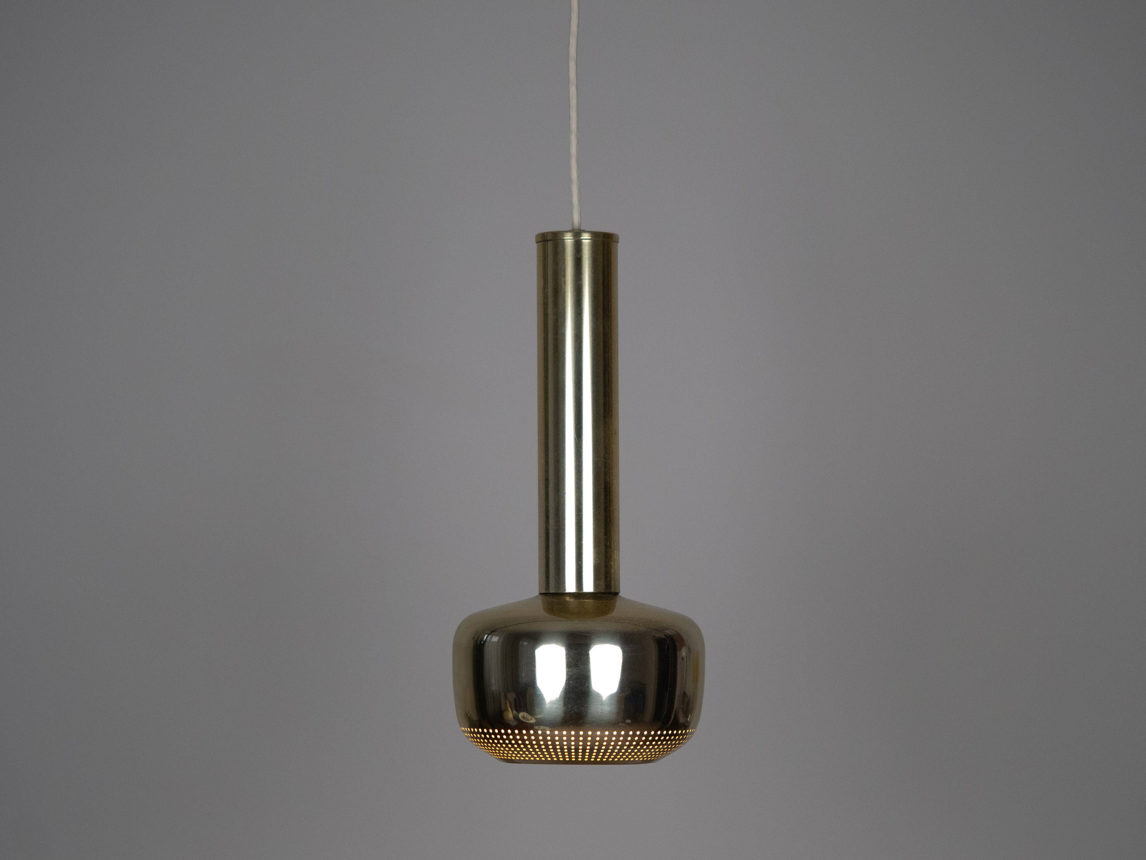 Pair of 2 vintage VL56 lamps by Vilhelm Lauritzen, Louis Poulsen, 1950s