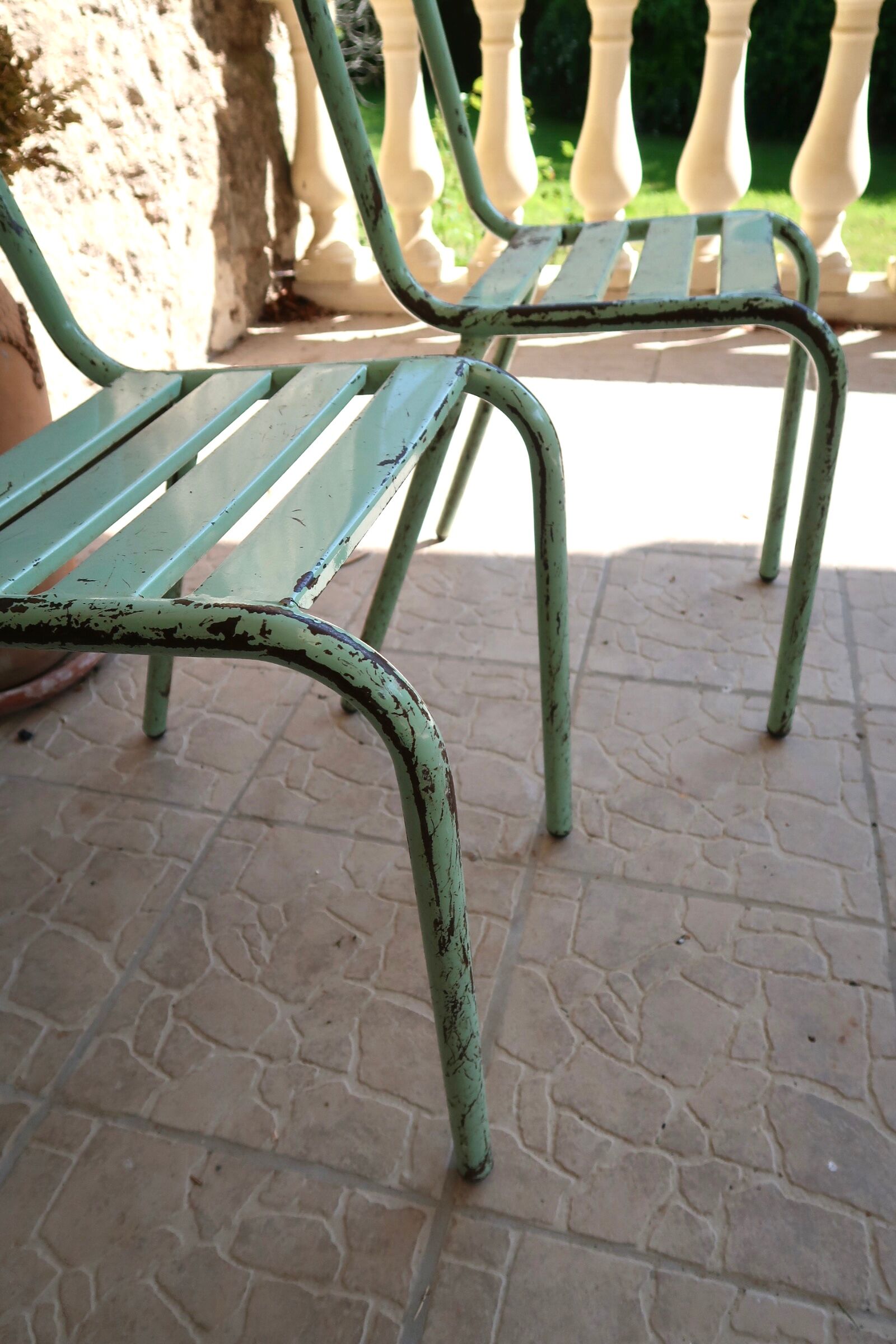 Set of 2 Art Prog metal garden chairs