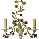 Wall lamp in colored flower sheet metal