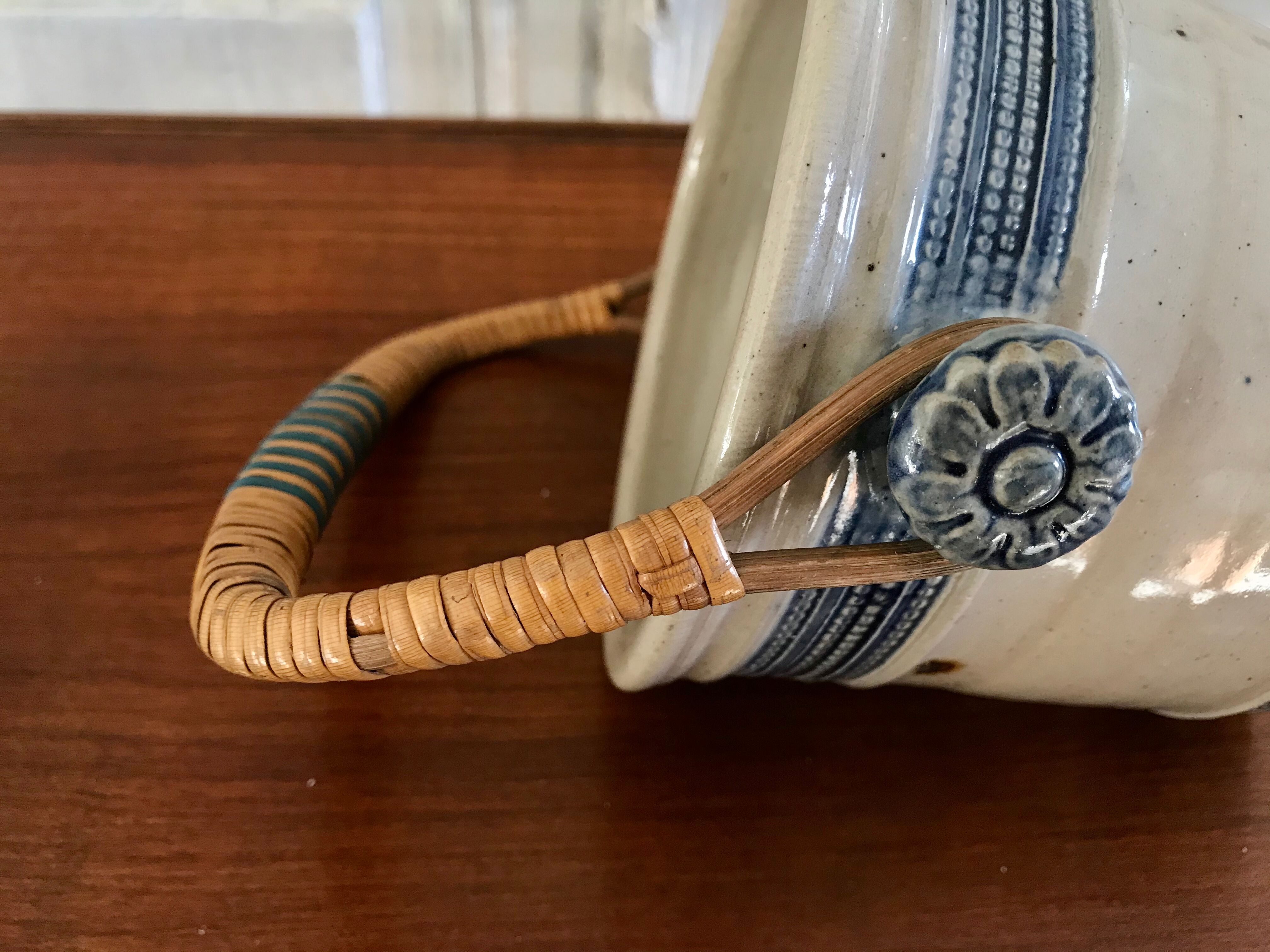 Vintage sandstone ice bucket