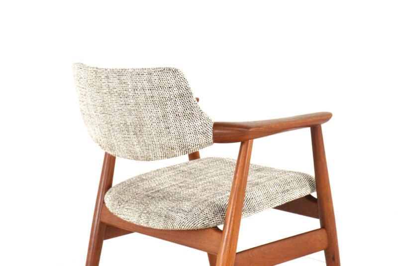 Svend Åge Eriksen for Glostrup GM11 chair - danish design - new upholstery