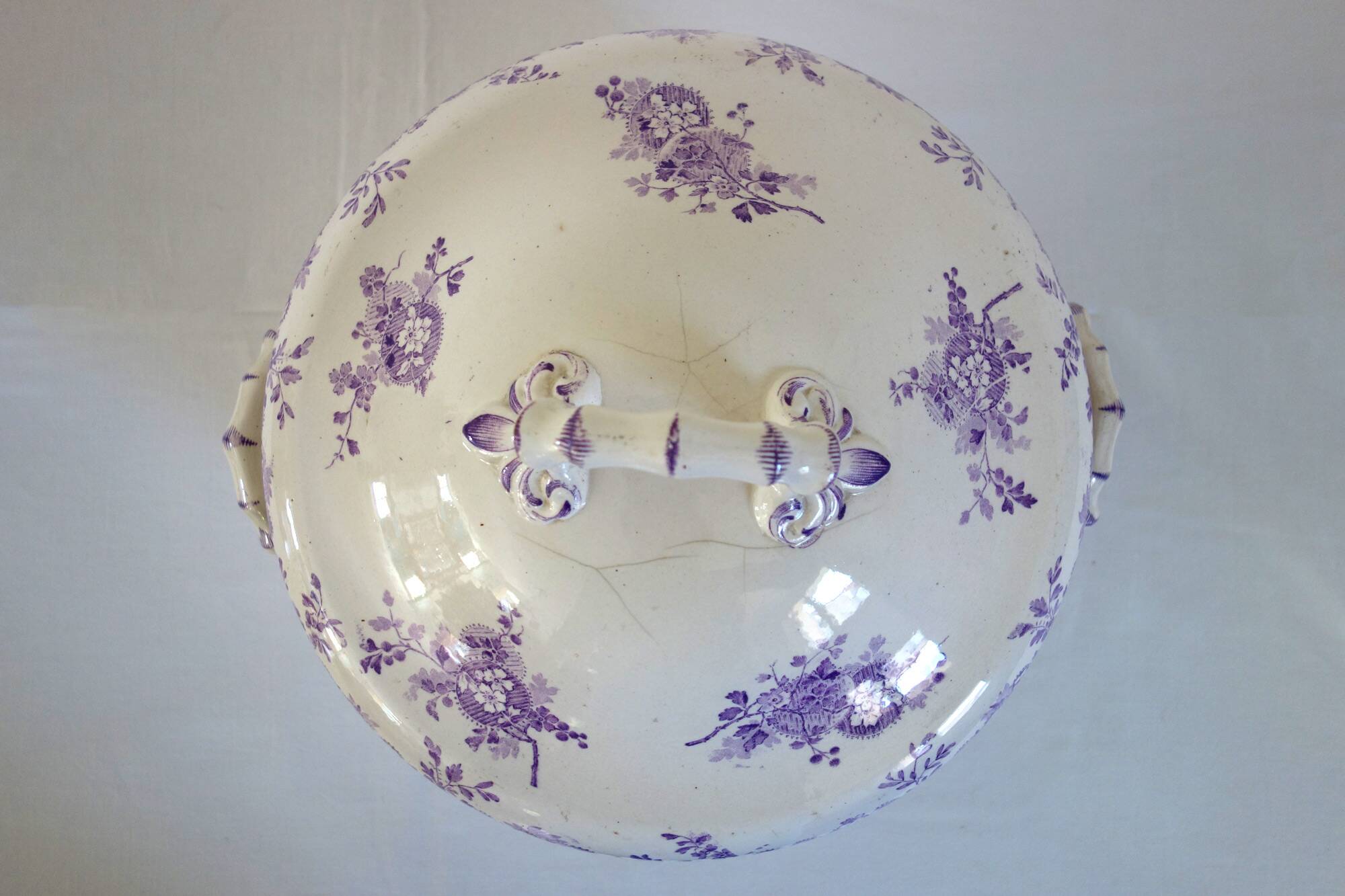 Longwy soup tureen model Hanoi, ironstone, early 20th century.