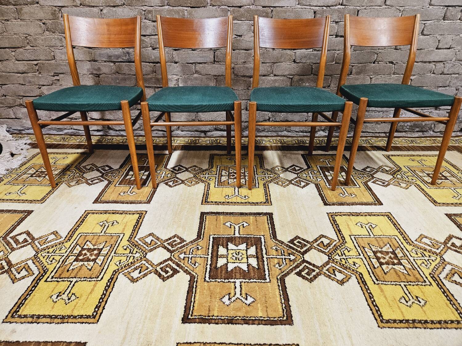Set of 4 Scandinavian teak chairs by LÜBKE 1960