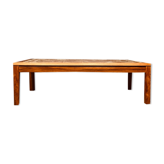 Table basse danoise en palissandre avec un plateau carrelé conçu par Oxart dans les années 60