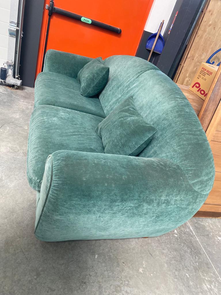 2-seater green sofa