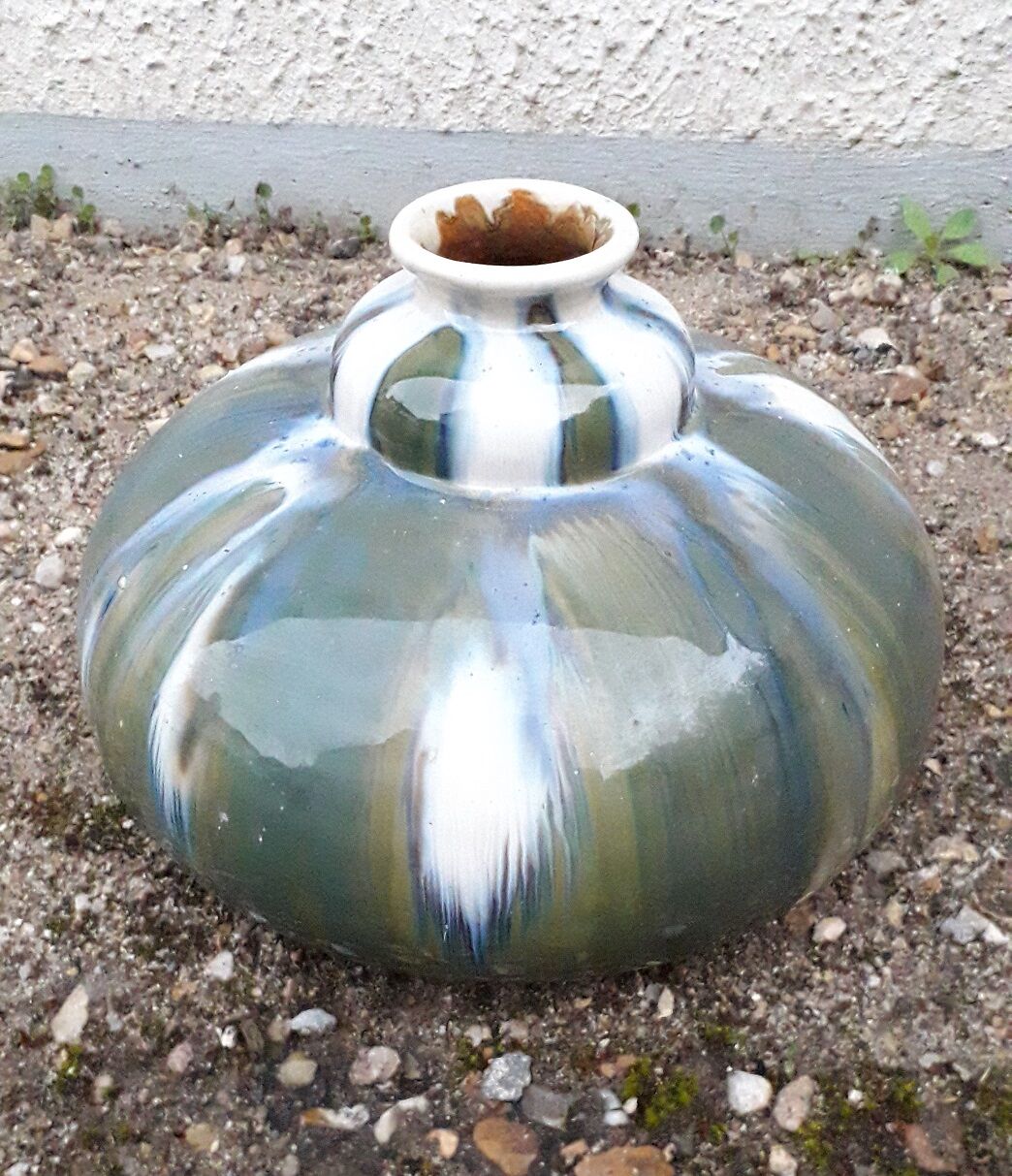 Art deco ceramic vase