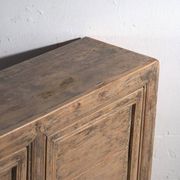 Buffet ancien en bois de pin – Chine, vers 1930