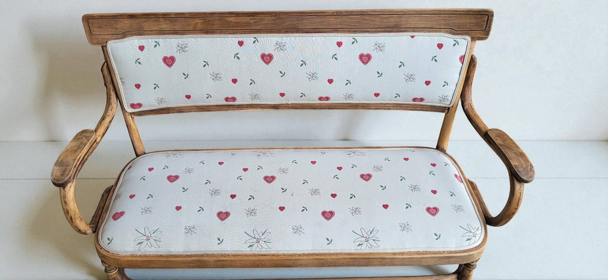 Mundus Vienna Austria Bentwood Living Room