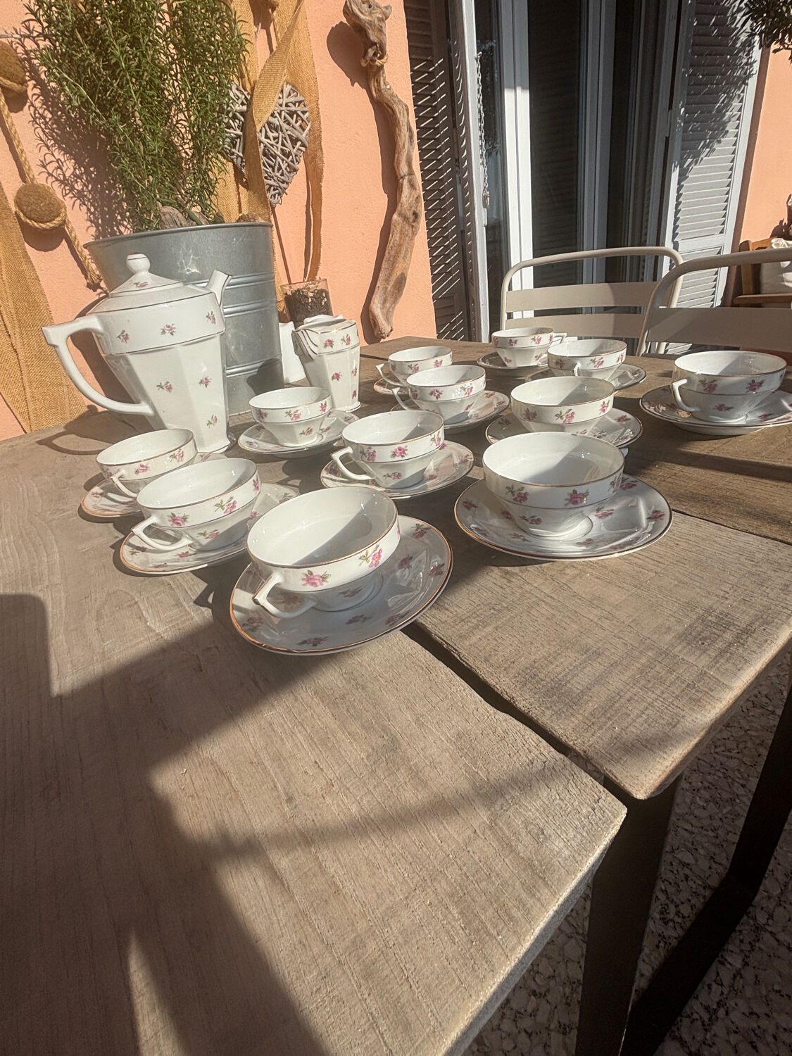 Frélon Frères porcelain service - 12 cups + coffee pot + milk jug F